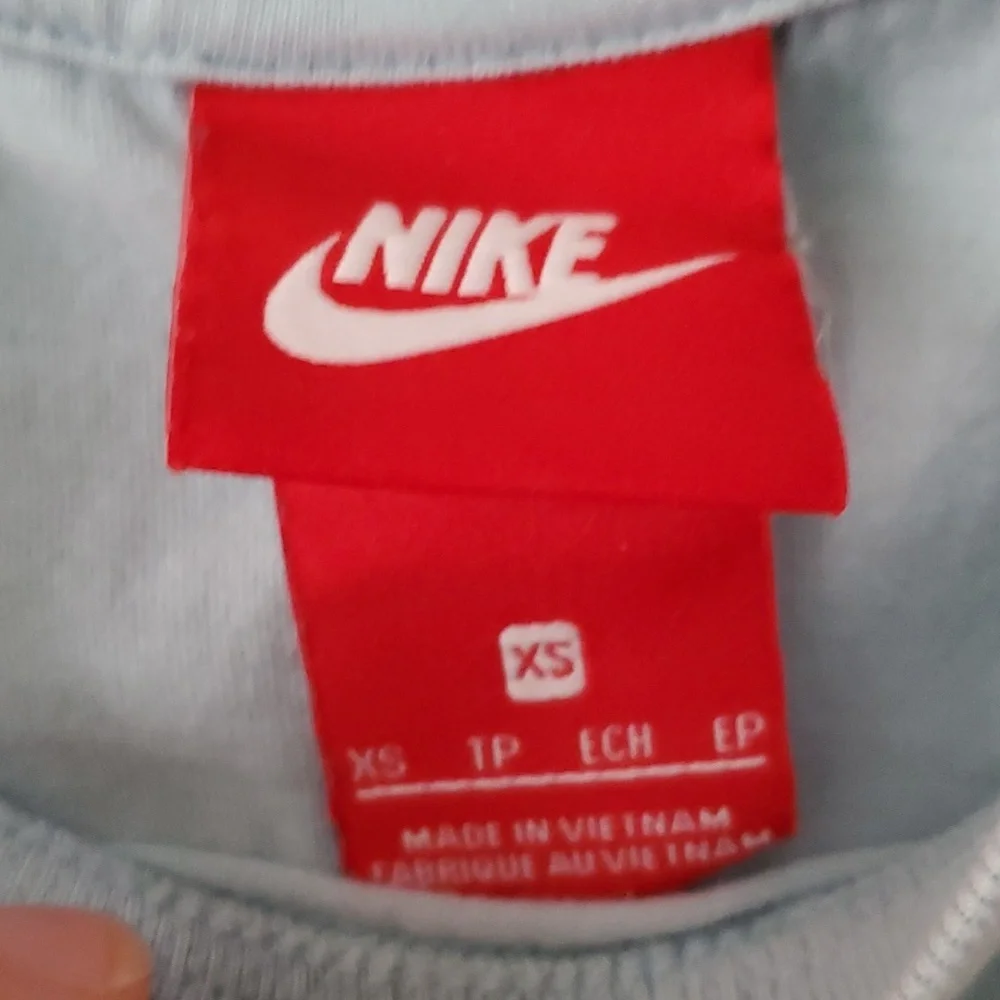 Nike Womans Logo Sleeveless Pastel‎ Blue Beach Scene Shirt in XS